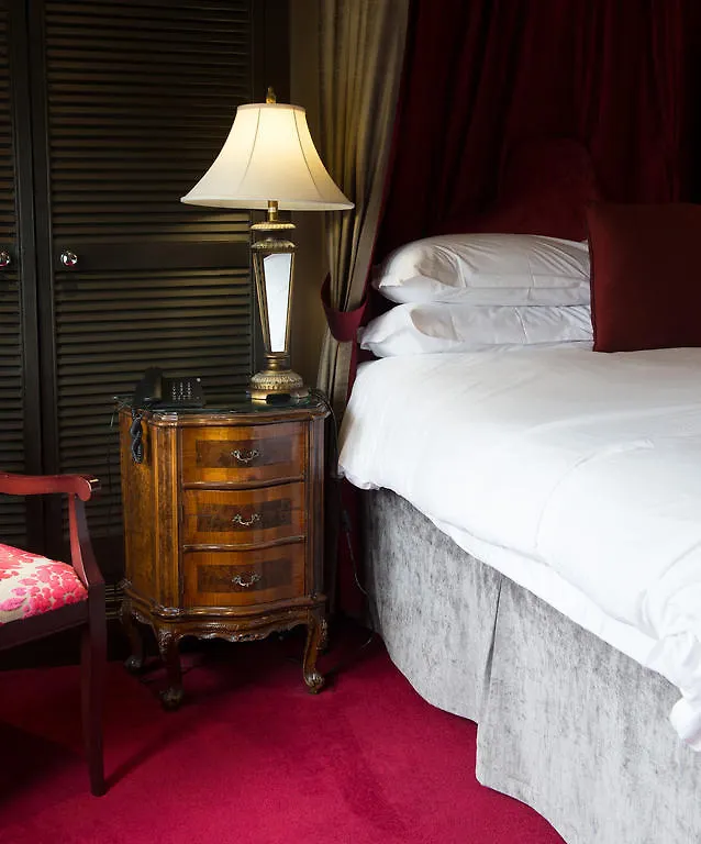 Balmoral Hotel هاروغايت