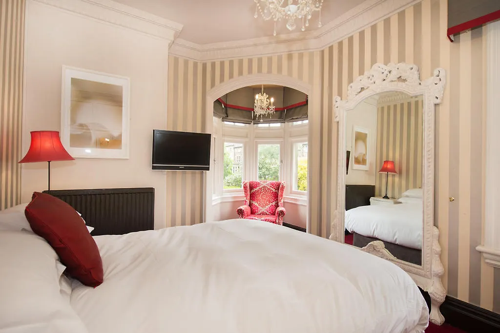 Balmoral Hotel هاروغايت