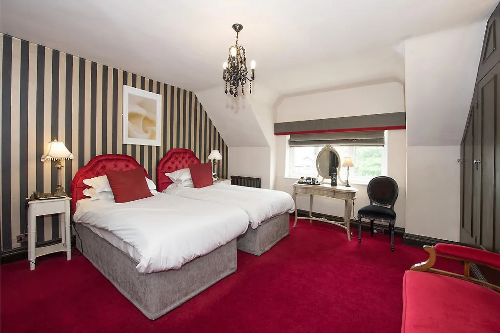 Balmoral Hotel هاروغايت