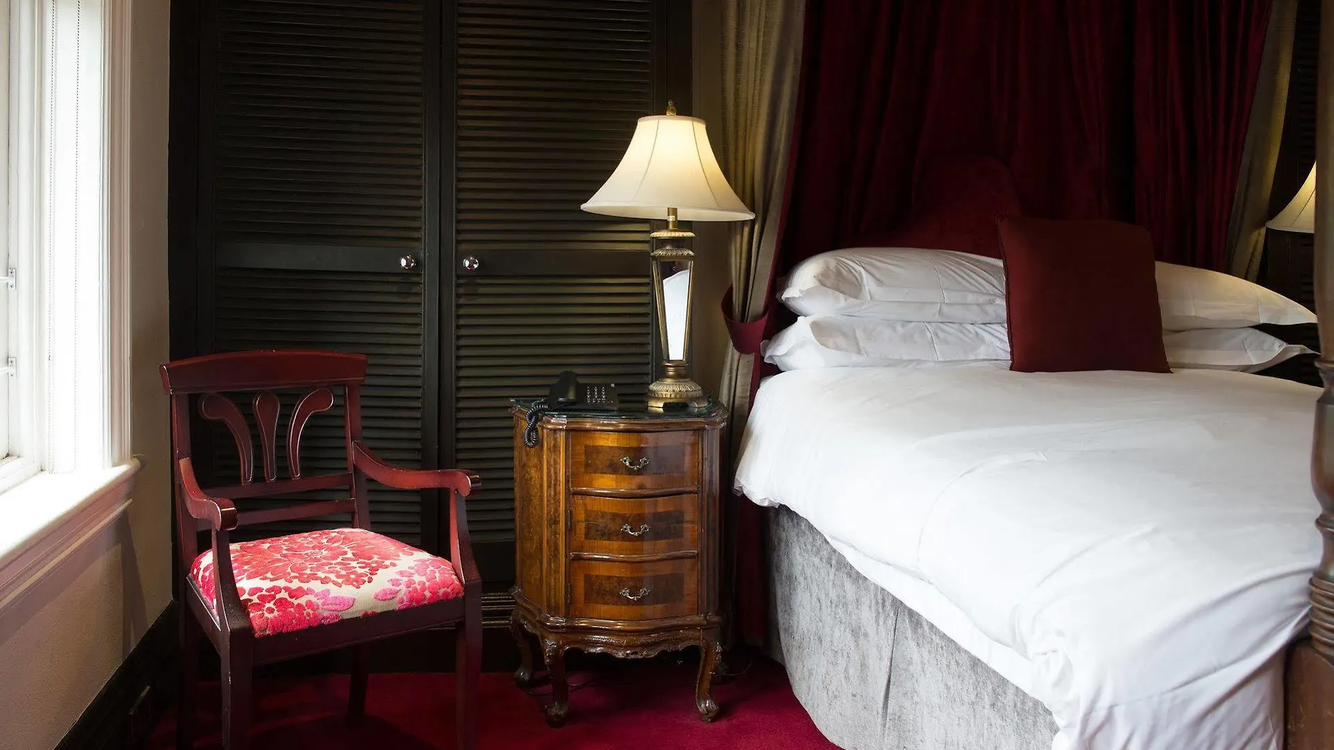 Balmoral Hotel هاروغايت